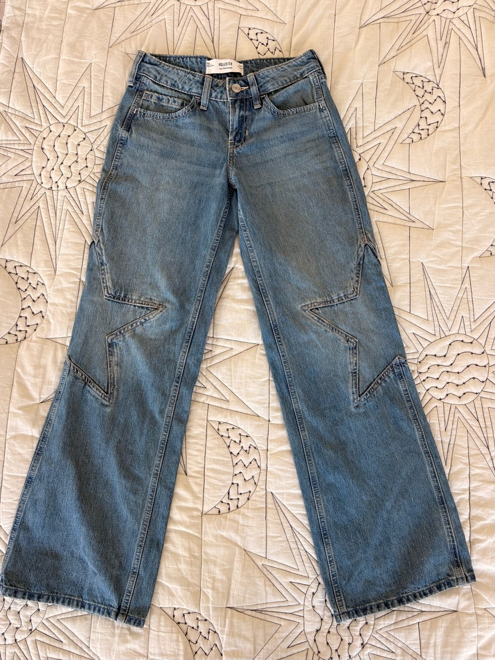 Hollister Low Rise Baggy Star Jeans